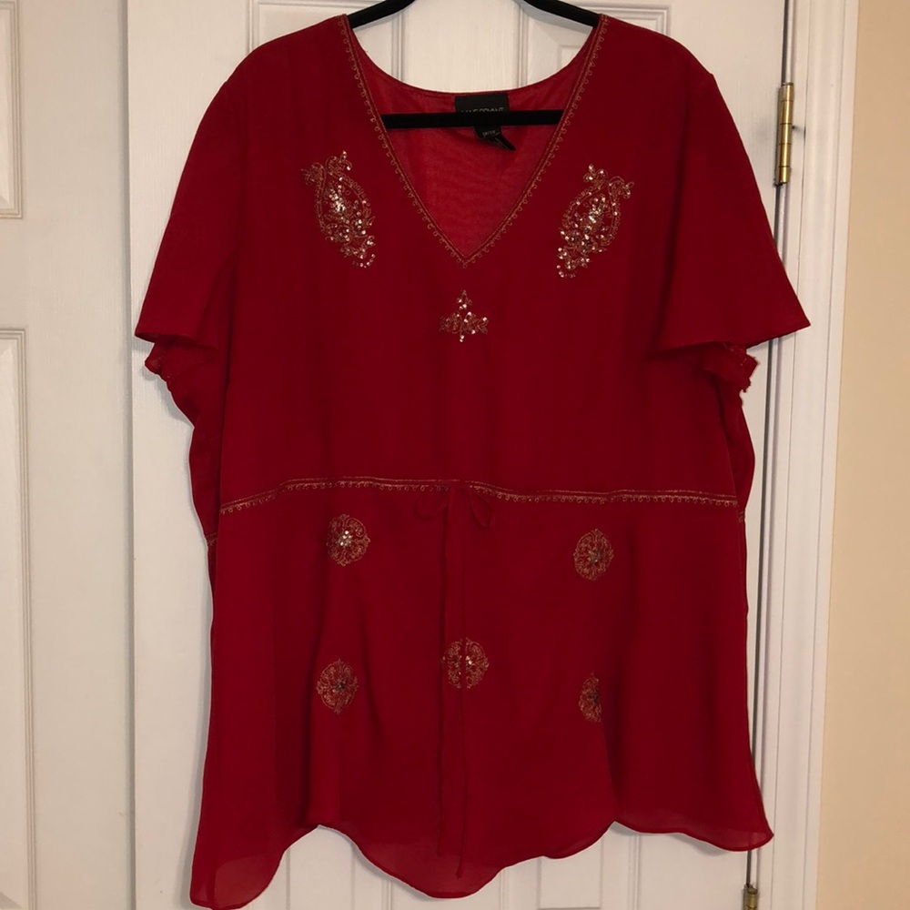 Fun & flirty top! 26/28